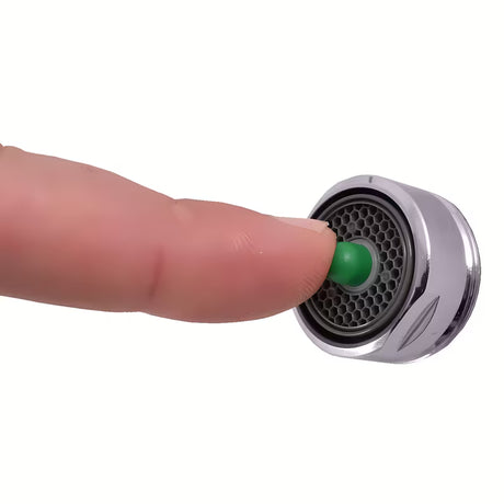 Úsporný perlátor RAV-Slezák Eco Push se zeleným tlačítkem pro přepínání průtoku
