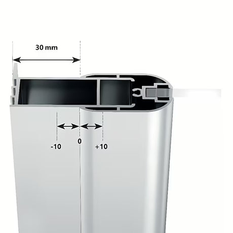 Sprchové dveře Ravak Chrome 120 cm v lesklém chromu s čirým bezpečnostním sklem a otočným otevíráním.