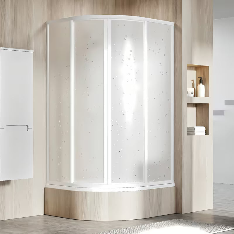 Čtvrtkruhový sprchový kout Ravak Supernova 80x80 cm v bílé barvě s neprůhlednou výplní Pearl a posuvným otevíráním.