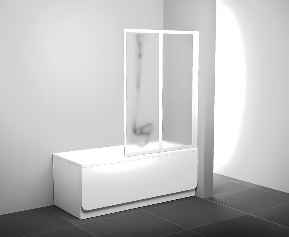 Bílá skládací vanová zástěna Ravak Supernova s neprůhlednou plastovou výplní Rain, výška 140 cm.
