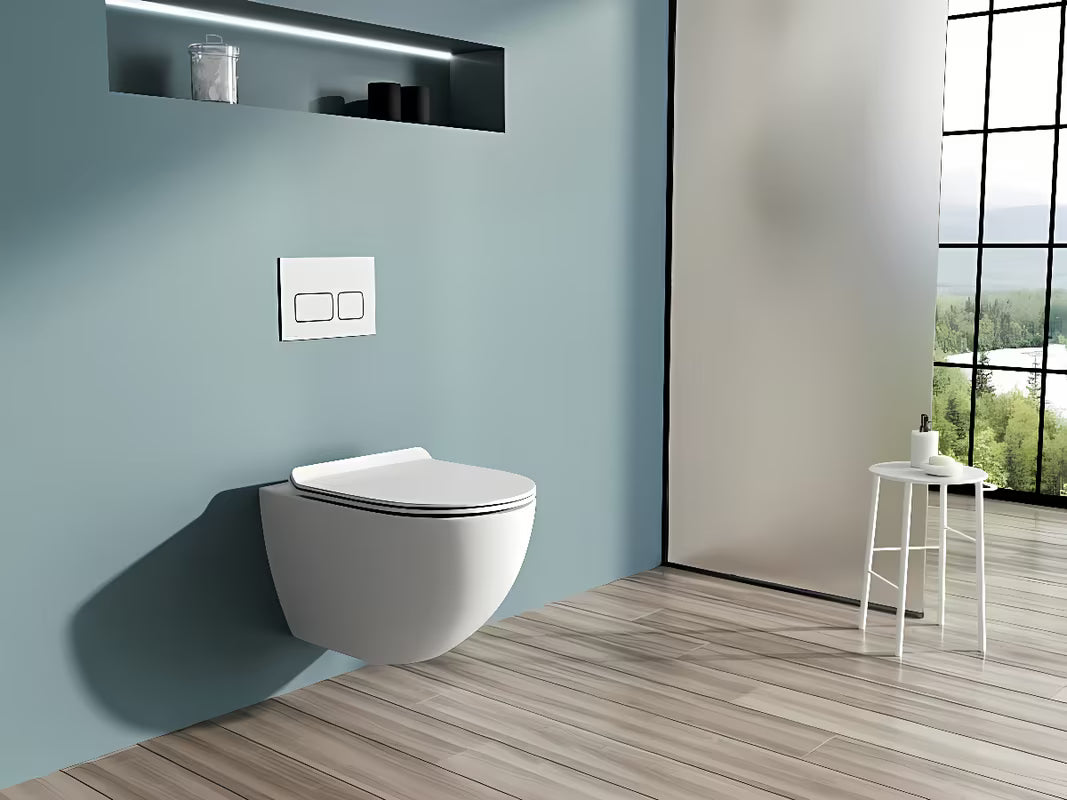 Bílé WC sedátko Ravak Vita Slim z duroplastu se systémem SoftClose pro tiché dovírání