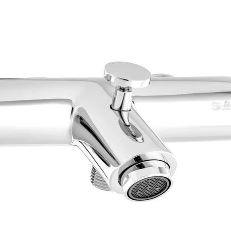 Termostatická nástěnná vanová baterie S-Line S-Line Pro v chromovém provedení se zaobleným designem.