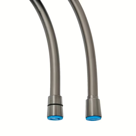 Sprchová hadice SAT Aurum v broušeném gun metal provedení se zámkem proti přetočení, délka 150 cm.