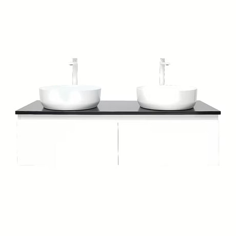 Závěsná koupelnová skříňka SAT B-Way 119x45x30 cm v bílém lesku s krycí deskou