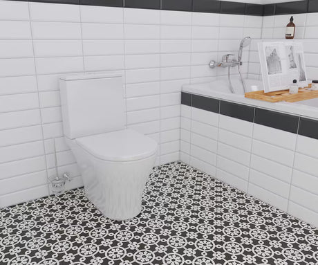 Nástěnná WC štětka SAT Cube Way v chromovém provedení s oblým designem pro moderní koupelnu.
