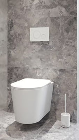 Závěsné WC SAT Infinitio v matné bílé barvě se skrytým uchycením a sedátkem SoftClose.