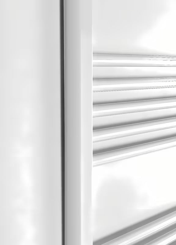 Bílý kombinovaný radiátor SAT KD 180x60 cm s krajovým připojením na rozteč.