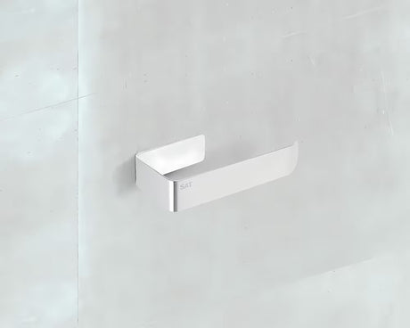 Chromový nástěnný držák toaletního papíru SAT Mood v jednoduchém elegantním designu