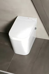Stojící WC SAT OptimFlush v bílé barvě s integrovanou nádržkou a technologií akumulačního splachování