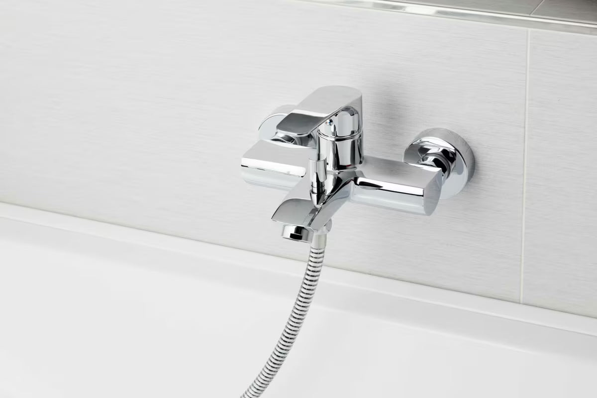 Chromová nástěnná páková vanová baterie SAT Project s roztečí 150 mm