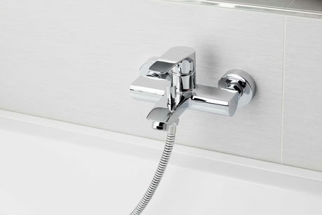 Chromová nástěnná páková vanová baterie SAT Project s roztečí 150 mm