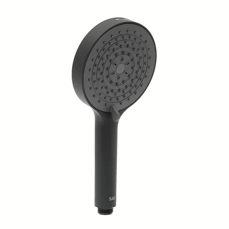 Matně černá ruční sprcha SAT s kulatou hlavicí o průměru 12 cm a čtyřmi režimy proudu.