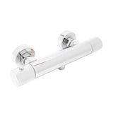 Termostatická sprchová baterie SAT Chrome v chromovém provedení pro stěnovou montáž.