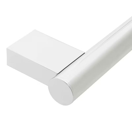 Rohové madlo SAT Chrome v chromovém provedení pro použití u vany nebo ve sprchovém koutu.