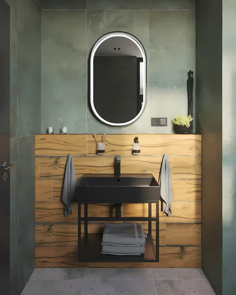 Černý nástěnný dávkovač mýdla SAT Project v moderním minimalistickém designu