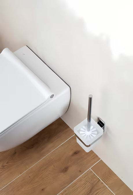 Chromová WC štětka SAT z nerezu pro montáž lepením bez vrtání