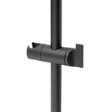 Sprchová tyč SAT v matně černém provedení s kulatým designem pro moderní sprchový kout.