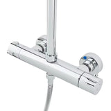 Sprchový systém SAT Chrome s termostatickou baterií, hlavovou sprchou 25 cm a ruční sprchou se třemi proudy.
