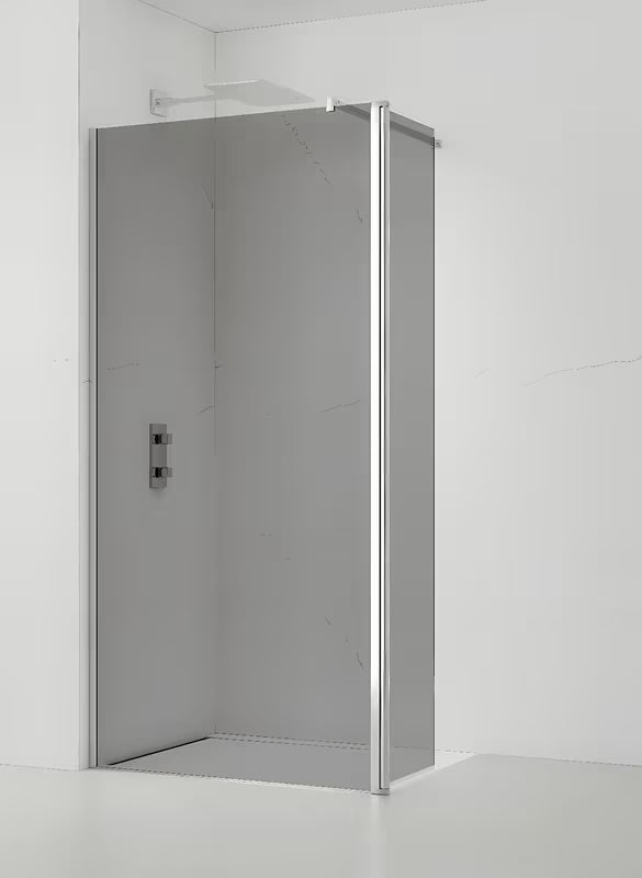 SAT Walk-in ścianka prysznicowa Walk‑in- 100 cm w błyszczącym chromie z nieprzezroczystym szkłem z efektem dymienia.