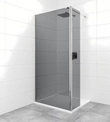 Walk-in sprchová zástěna SAT Walk-in 110 cm v lesklém chromu s neprůhledným sklem a kouřovým dekorem.