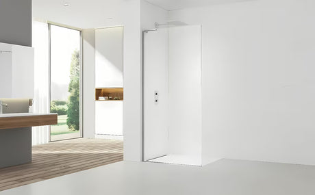 Walk-in sprchová zástěna SAT Walk-in 120 cm v chromu s čirým sklem a bezrámovým provedením.