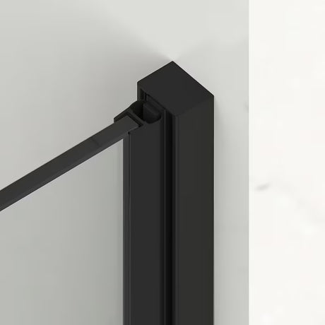 Posuvné sprchové dveře SAT Xmotion 110 cm v bílé barvě s čirým sklem a bezrámovým provedením.