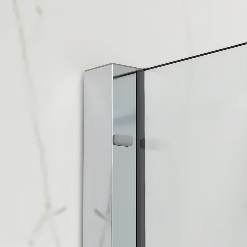 Sprchové dveře SAT Xmotion 120 cm do niky v lesklém chromu s čirým sklem a posuvným otevíráním.