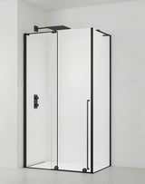 Obdélníkový sprchový kout SAT Walk-In Xmotion 100x80 cm v černém provedení s čirým sklem a posuvnými dveřmi.