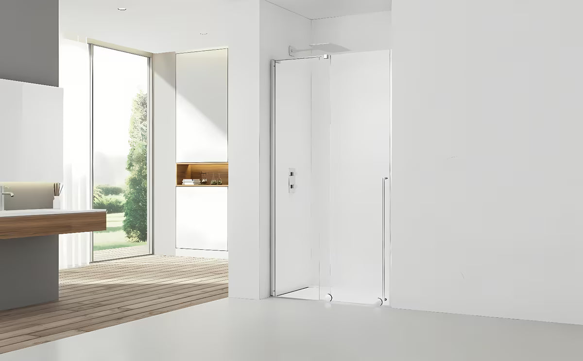 Sprchové dveře SAT Walk-In Xmotion do niky 140 cm v lesklém chromu s čirým sklem a posuvným systémem