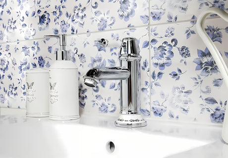 Chromová umyvadlová baterie SIKO Provence v retro designu se zdobnými detaily