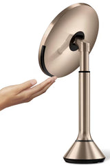 Kosmetické zrcátko Simplehuman Dual Touch v barvě rose gold s Tru-lux LED osvětlením a dotykovým ovládáním jasu.