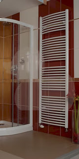 Bílý kombinovaný trubkový radiátor Thermal Trend KDO o rozměru 75x185 cm vhodný do koupelny.