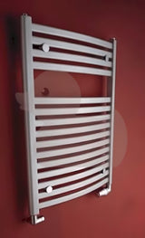 Bílý kombinovaný trubkový radiátor Thermal Trend KM 45x78,3 cm pro koupelny a chodby.