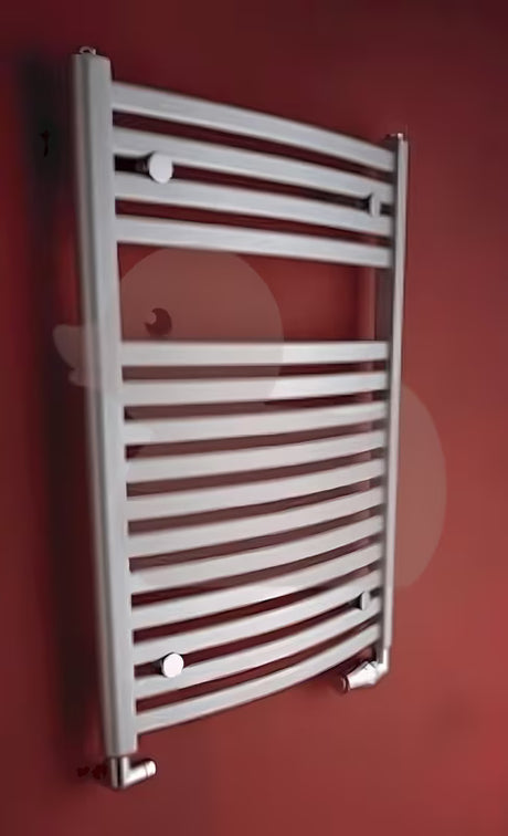 Bílý kombinovaný trubkový radiátor Thermal Trend KM 45x78,3 cm pro koupelny a chodby.