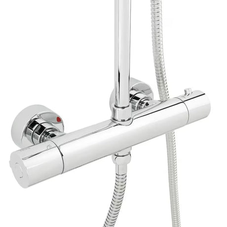 Sprchový systém Tres Base Plus s termostatickou baterií v provedení chrome s hlavovou a ruční sprchou.
