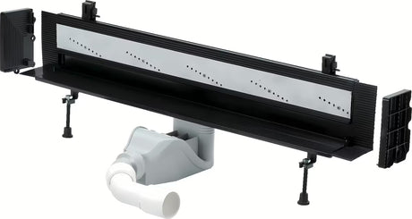 Černý sprchový žlab Viega Advantix Vario s úzkou odtokovou štěrbinou a nastavitelnou délkou 30–120 cm.
