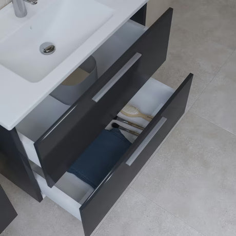 Koupelnová sestava Vitra Mia 79 x 39,5 cm v antracitové barvě se skříňkou, umyvadlem, zrcadlem a LED osvětlením.