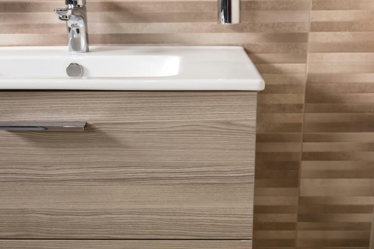 Koupelnová sestava Vitra Mia 79 x 39,5 cm v dekoru cordoba se skříňkou, umyvadlem, zrcadlem a LED světlem
