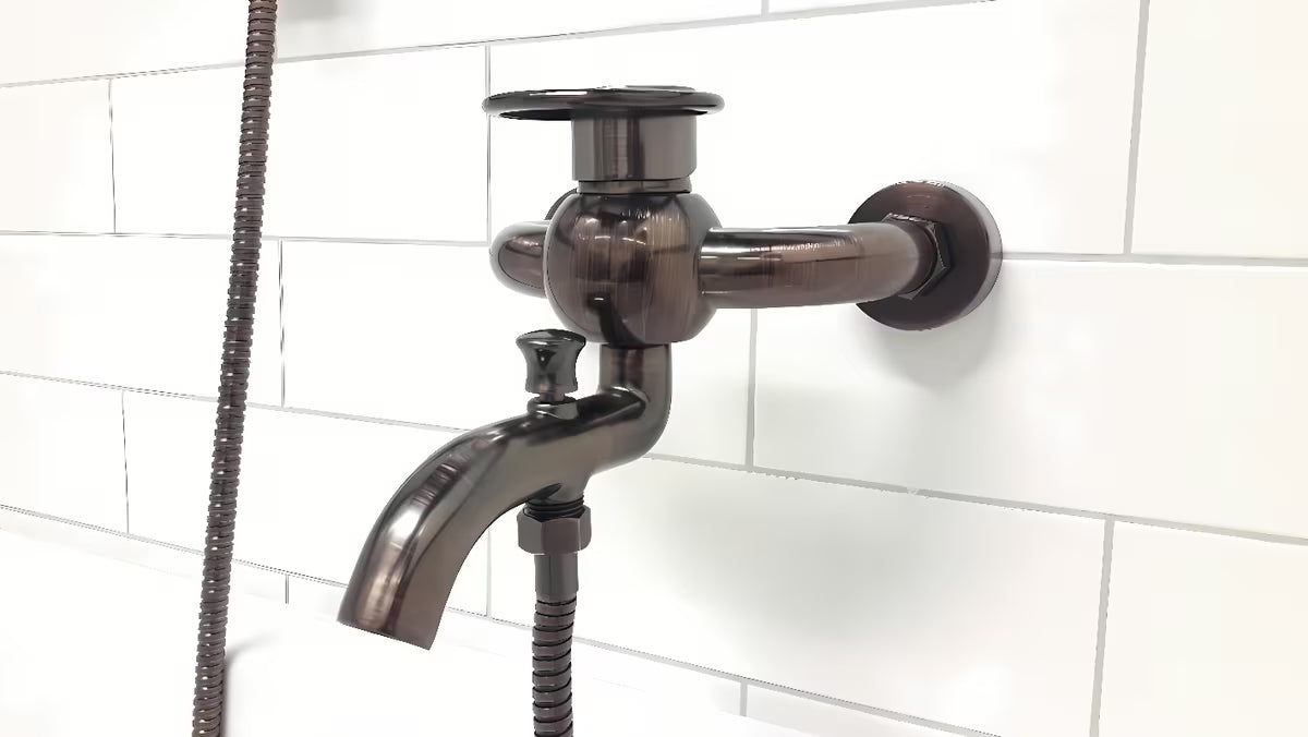 WF Industrial páková nástěnná vanová baterie se sprchovým setem v povrchu olejem gumovaný bronz dark-metal.